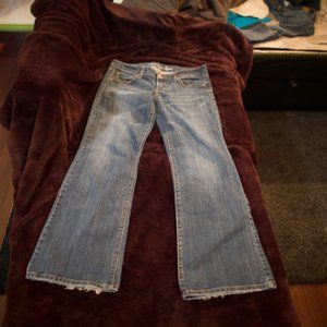 American Eagle Boyfriend Jeans - 10